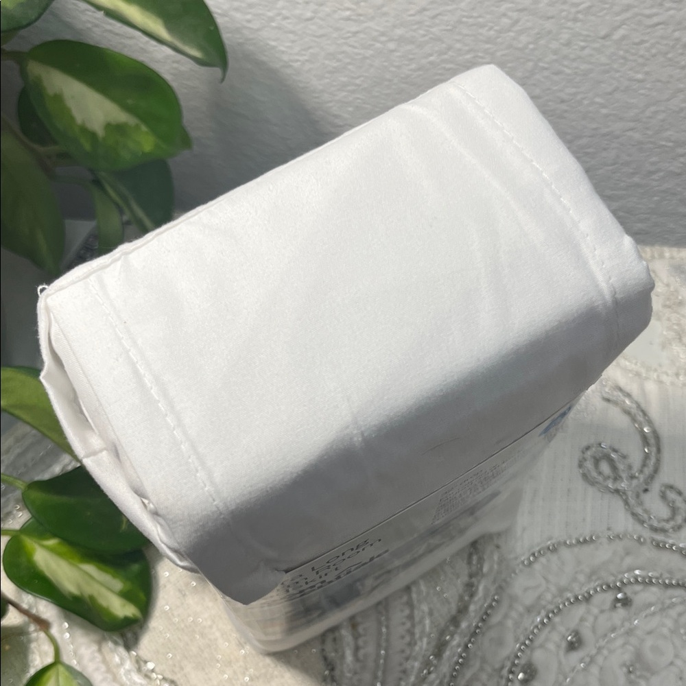 Room Essentials Crisp White Bedskirt (Twin XL) - Picture 6 of 6